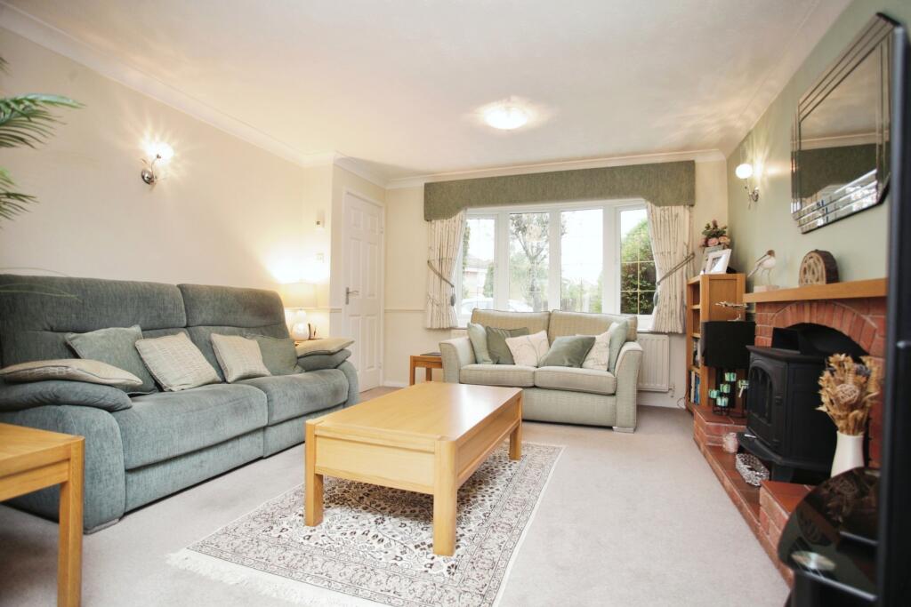 Additional property image - Ruskin Close, Galley Common, Nuneaton, Warwickshire, CV10