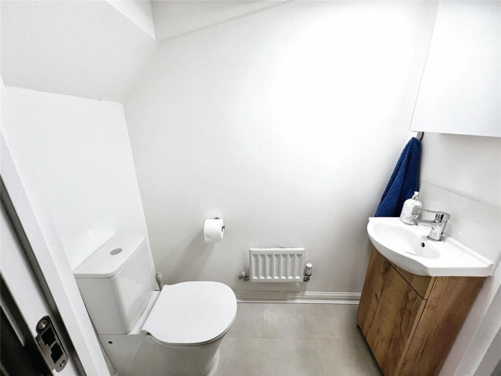 Additional property image - Parliament Drive, Nuneaton, Warwickshire, CV11