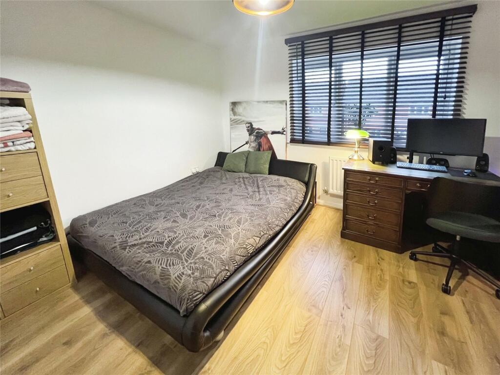 Additional property image - Parliament Drive, Nuneaton, Warwickshire, CV11