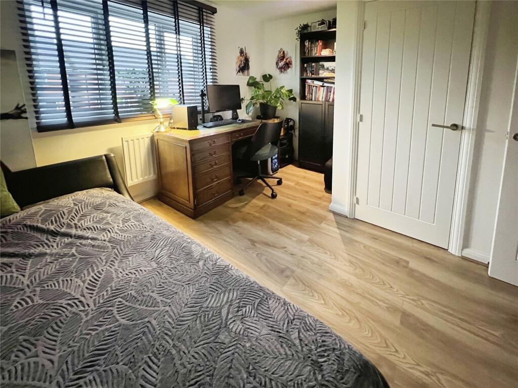 Additional property image - Parliament Drive, Nuneaton, Warwickshire, CV11