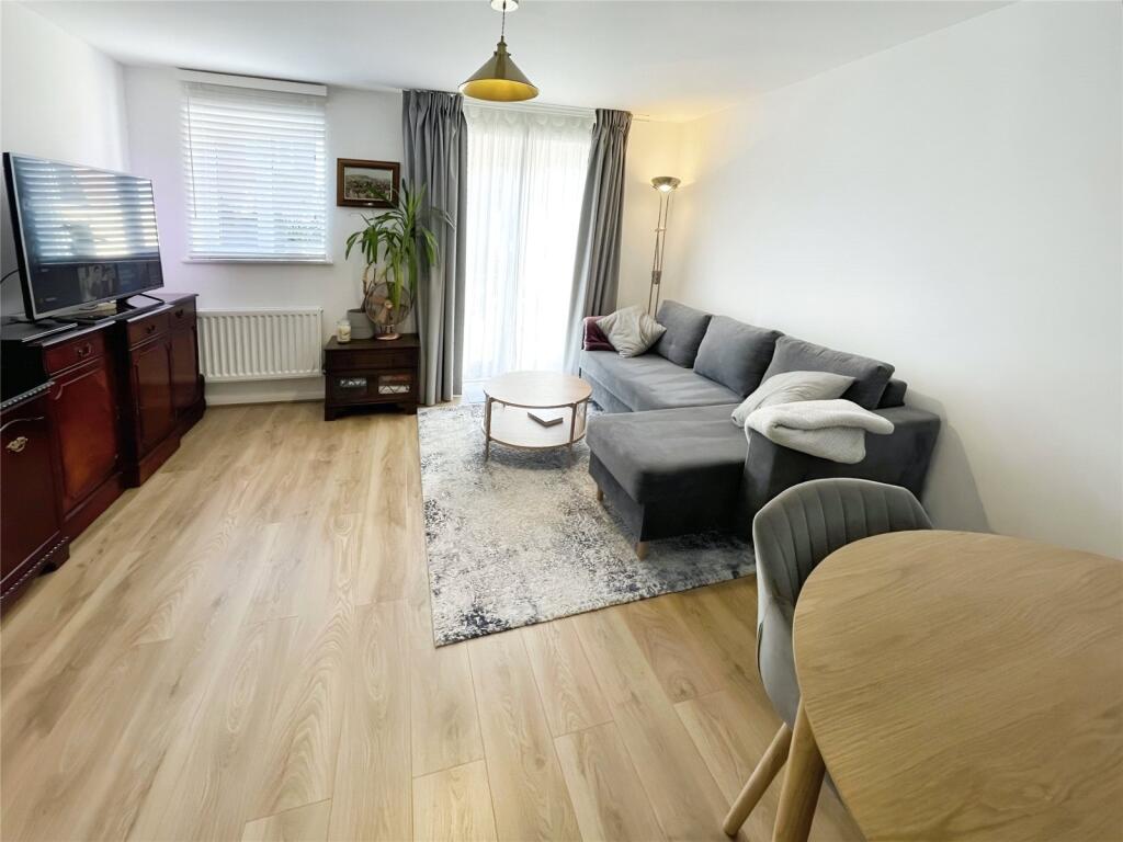 Additional property image - Parliament Drive, Nuneaton, Warwickshire, CV11