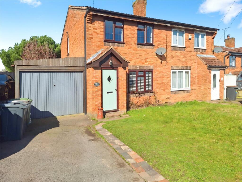 Main image of property: Orford Rise, Galley Common, Nuneaton, Warwickshire, CV10