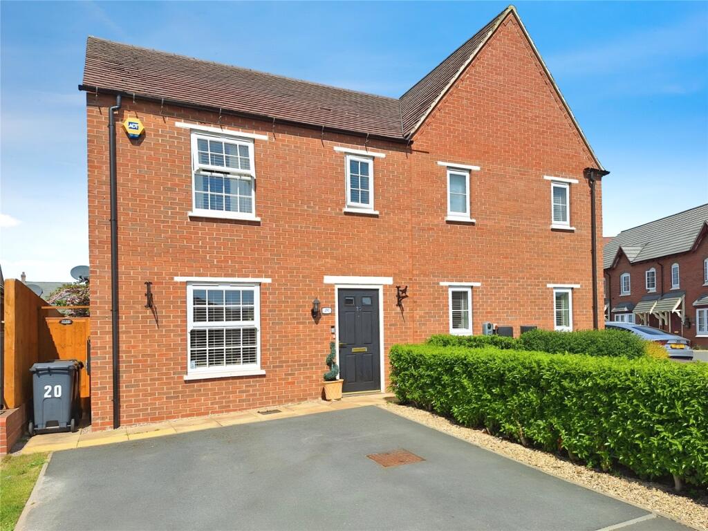 Main image of property: Melly Close, Nuneaton, Warwickshire, CV10