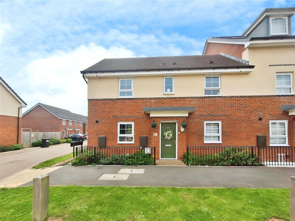 Main image of property: Queen Elizabeth Road, Nuneaton, Warwickshire, CV10