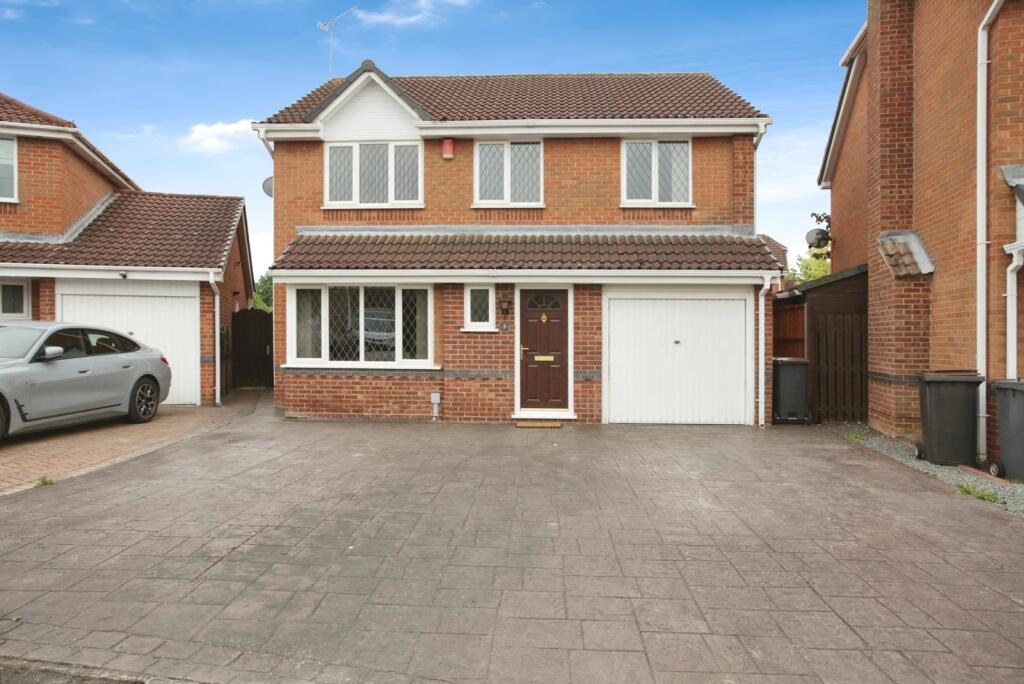 Main image of property: St. Ives Way, Nuneaton, Warwickshire, CV11