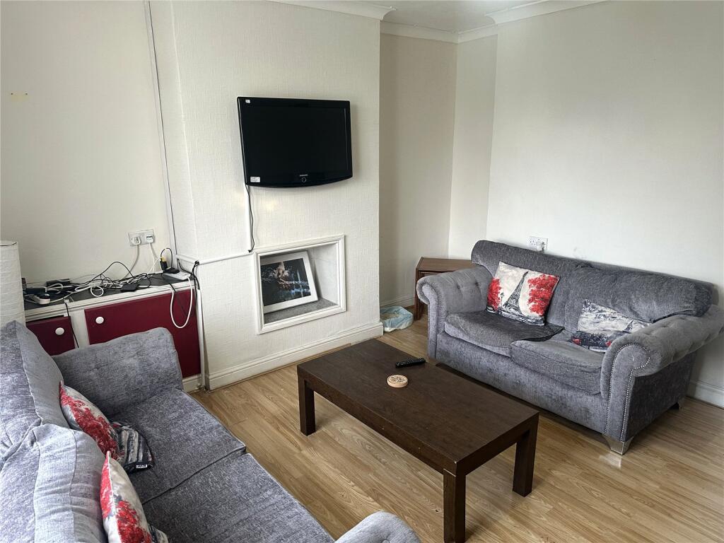 Additional property image - Yoxall Grove, Birmingham, West Midlands, B33