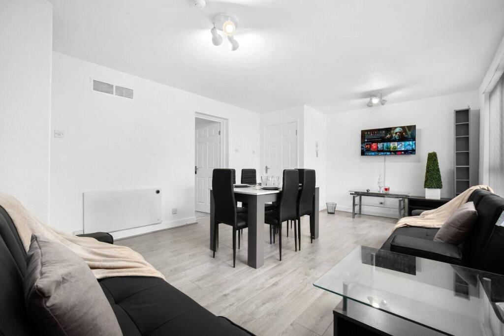 Additional property image - Marsland Road, Solihull, West Midlands, B92