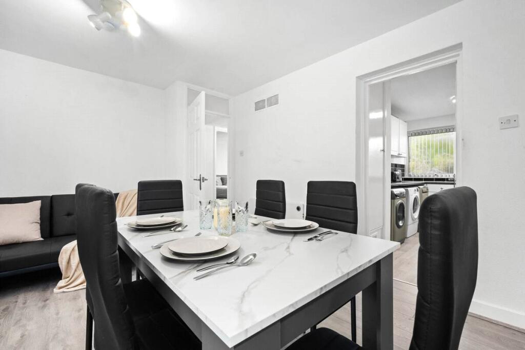 Additional property image - Marsland Road, Solihull, West Midlands, B92