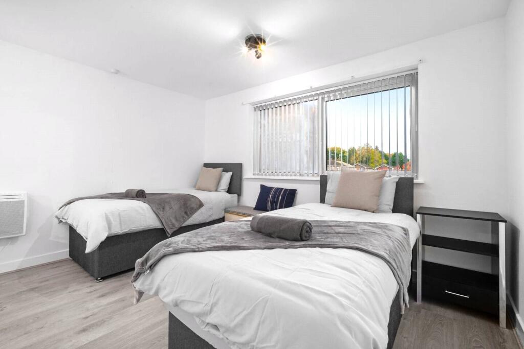 Additional property image - Marsland Road, Solihull, West Midlands, B92