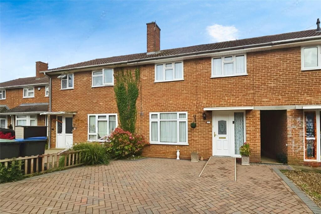 Main image of property: Ellingham Close, Hemel Hempstead, Hertfordshire, HP2