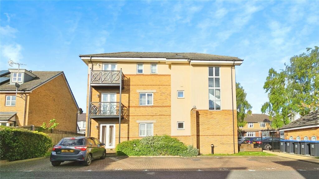 2 bedroom flat for sale in Ebberns Road, Apsley, Hemel Hempstead