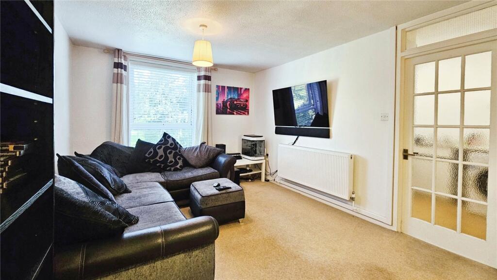 2 bedroom flat for sale in Bohemia, Hemel Hempstead, Hertfordshire, HP2