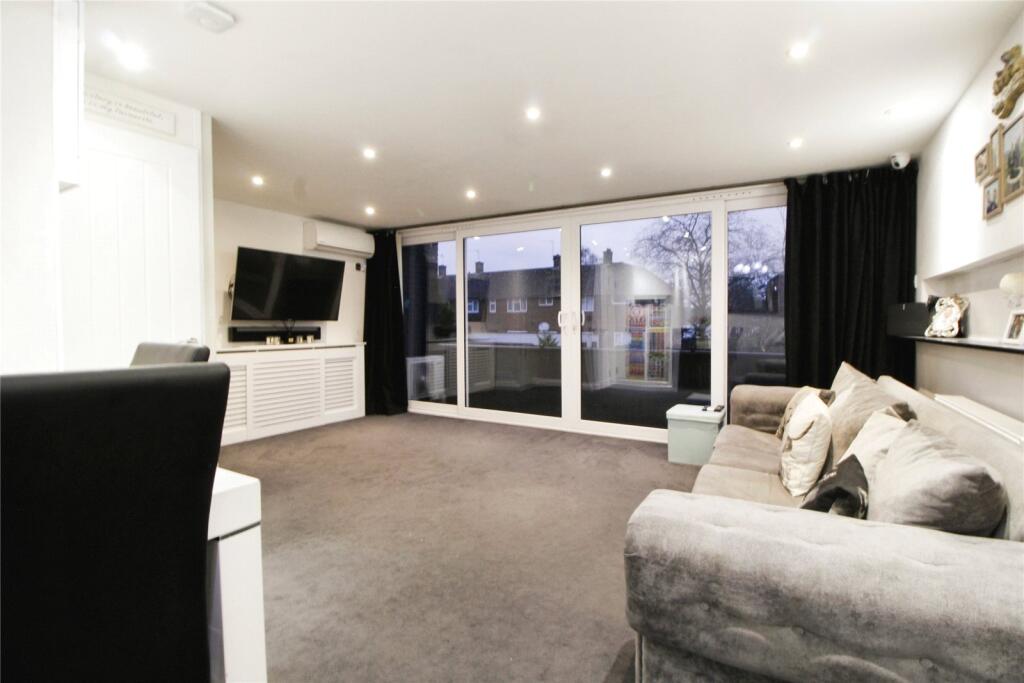 Main image of property: Westerdale, Hemel Hempstead, Hertfordshire, HP2