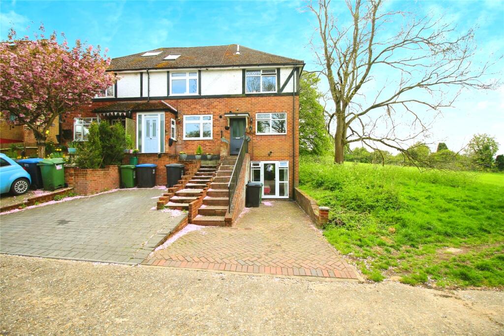 Main image of property: Mountfield Road, Hemel Hempstead, Hertfordshire, HP2