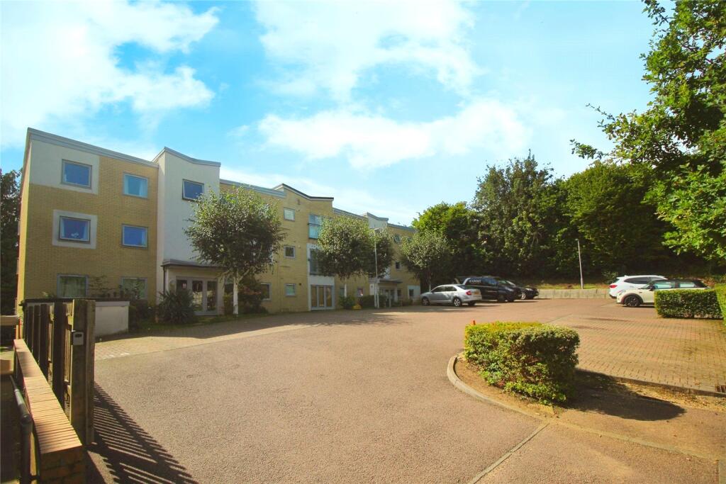 Main image of property: Bury Road, Hemel Hempstead, Hertfordshire, HP1