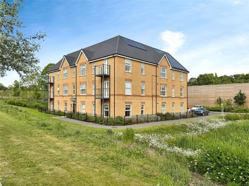 Main image of property: Porthcawl Close, Stevenage, Hertfordshire, SG1