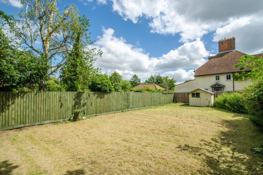 4 bedroom detached house for sale in Bedford Road, Hitchin