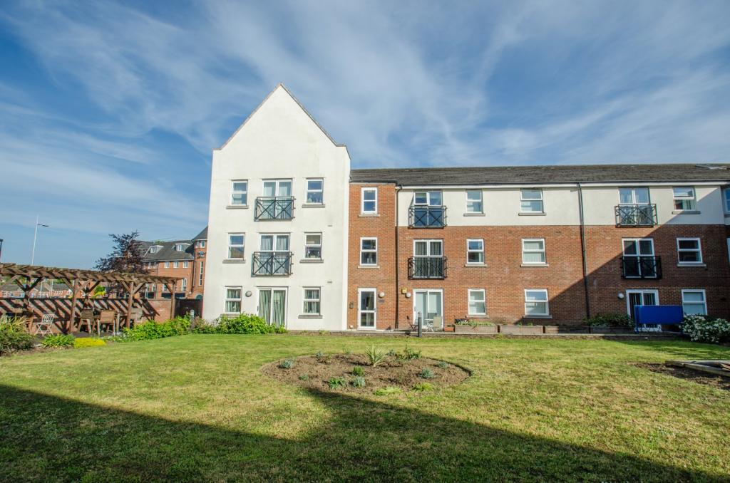 2 bedroom flat for sale in Johnson Place, 65 Walsworth Road, Hitchin