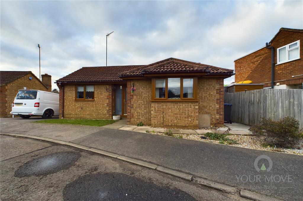 2 bedroom bungalow for sale in Lockwood Close, Kingsthorpe, Northampton