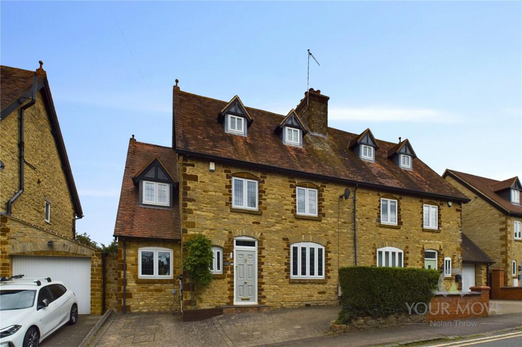 4 bedroom semidetached house for sale in Watering Lane, Collingtree