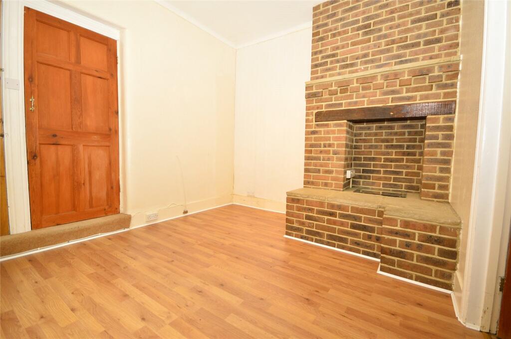 1 bedroom flat for sale in St. Barnabas Road, Sutton, SM1