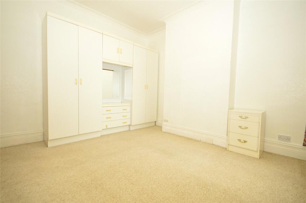 1 bedroom flat for sale in St. Barnabas Road, Sutton, SM1