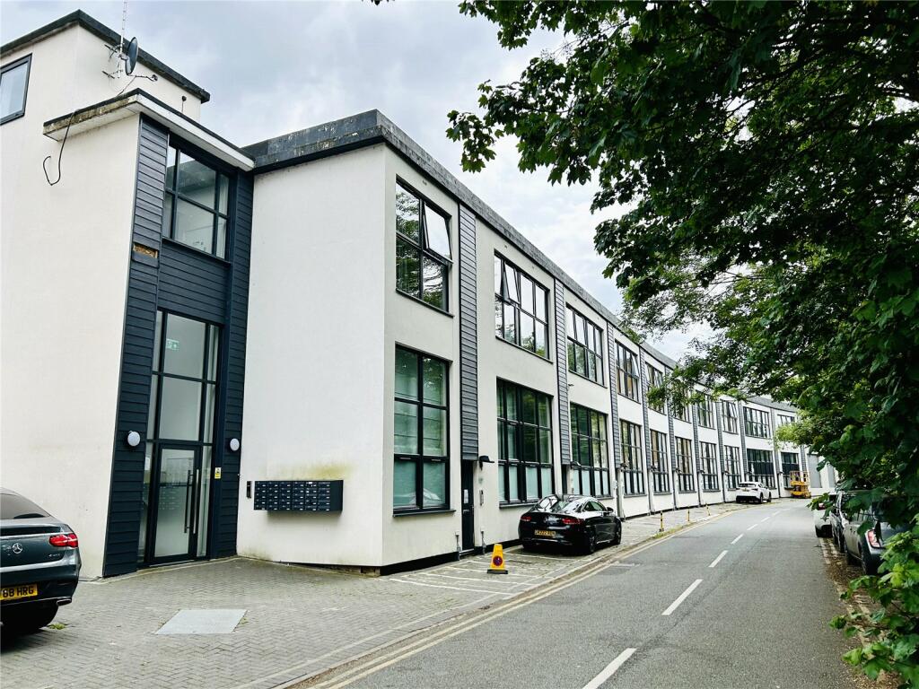 1 bedroom flat for sale in Vulcan House, Restmor Way, Hackbridge