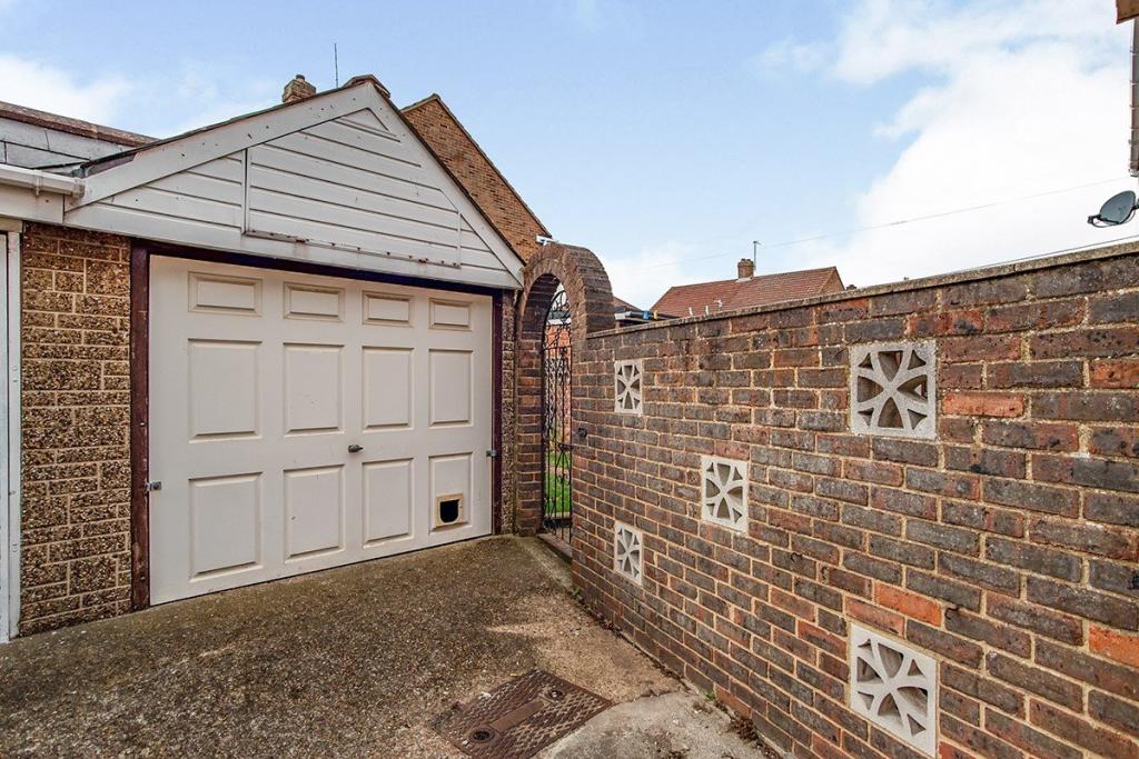 3 bedroom semidetached house for sale in Fleet Road, Dartford, Kent, DA2