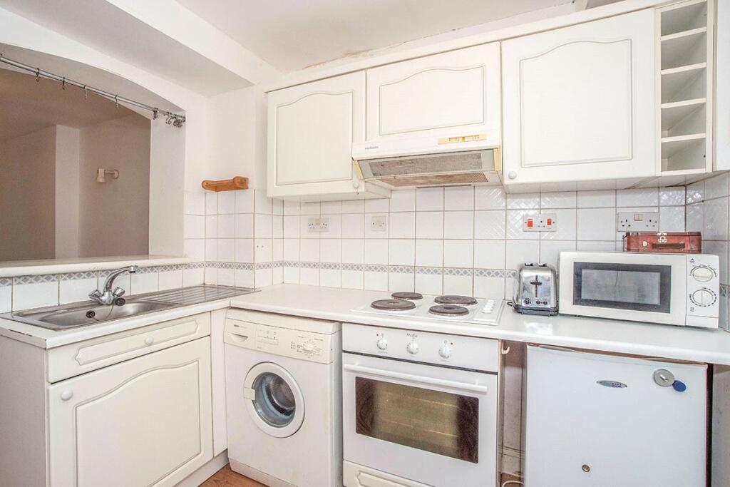 Additional property image - Clifton Road, Gravesend, Kent, DA11