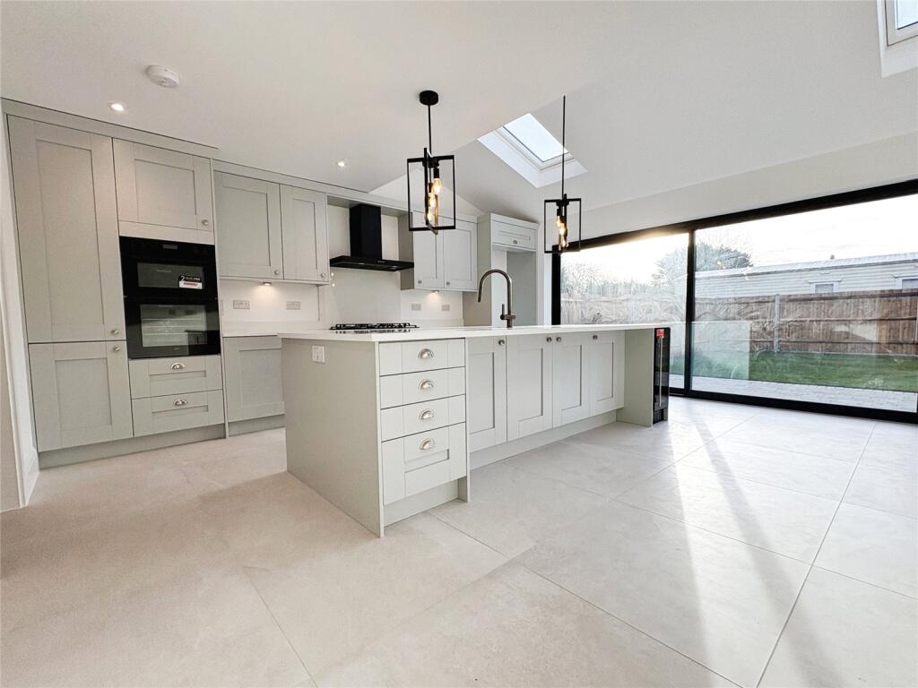 Additional property image - Coutts Avenue, Shorne, Gravesend, Kent, DA12