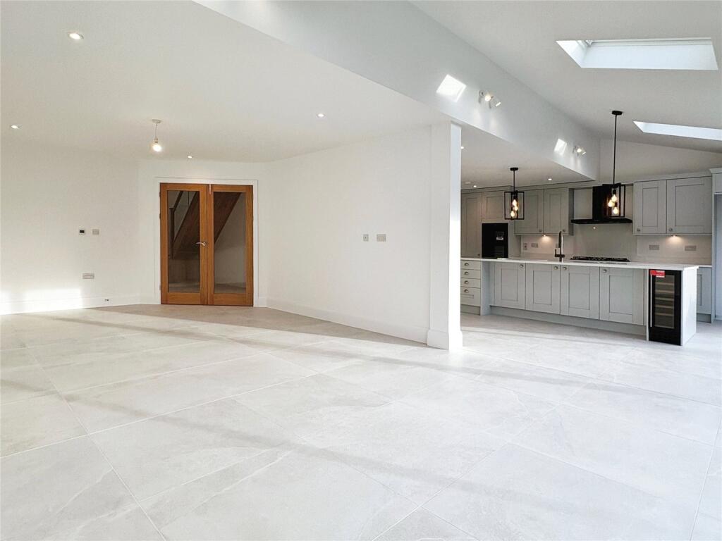 Additional property image - Coutts Avenue, Shorne, Gravesend, Kent, DA12