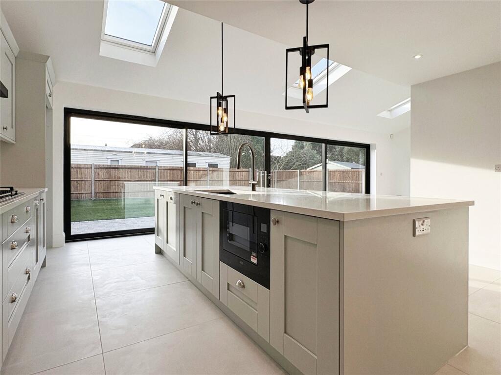 Additional property image - Coutts Avenue, Shorne, Gravesend, Kent, DA12