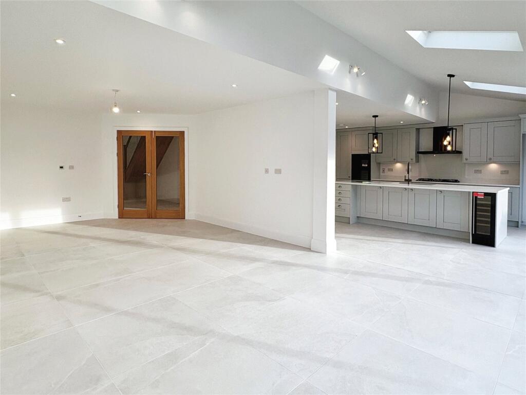 Additional property image - Coutts Avenue, Shorne, Gravesend, Kent, DA12