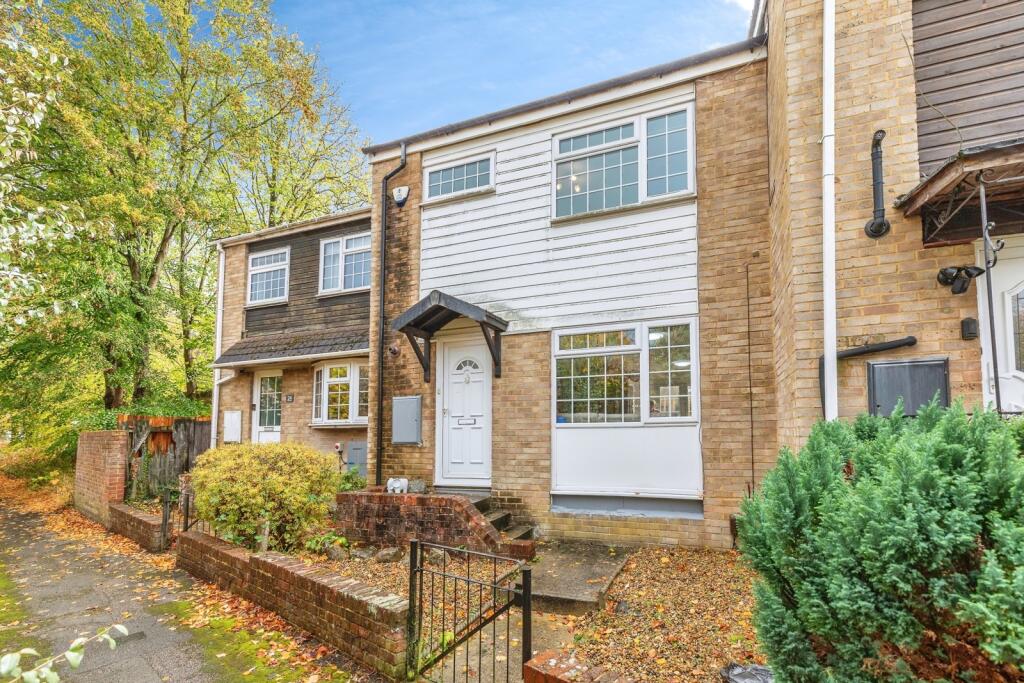 Main image of property: Ifield Way, Gravesend, Kent, DA12