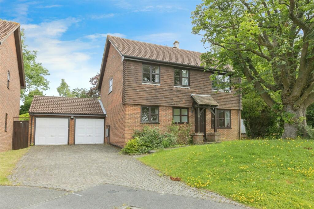 Main image of property: The Old Yews, New Barn, Kent, DA3