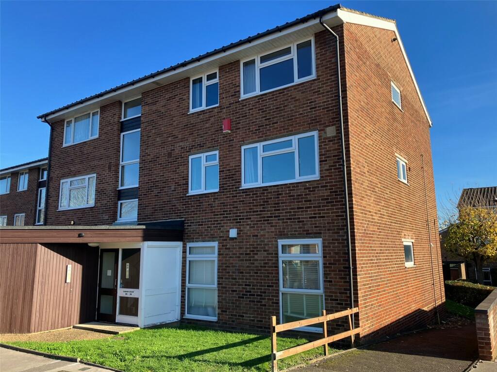 2 bedroom flat for sale in Glendower Crescent, Orpington, BR6