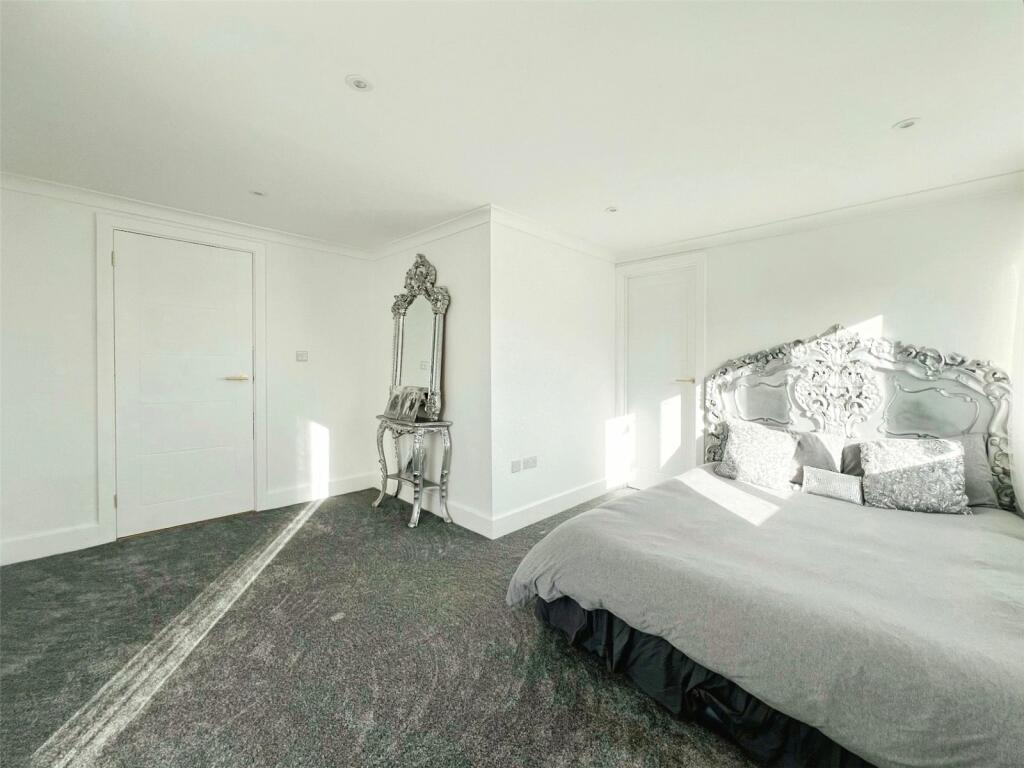Additional property image - Manse Way, Swanley, Kent, BR8
