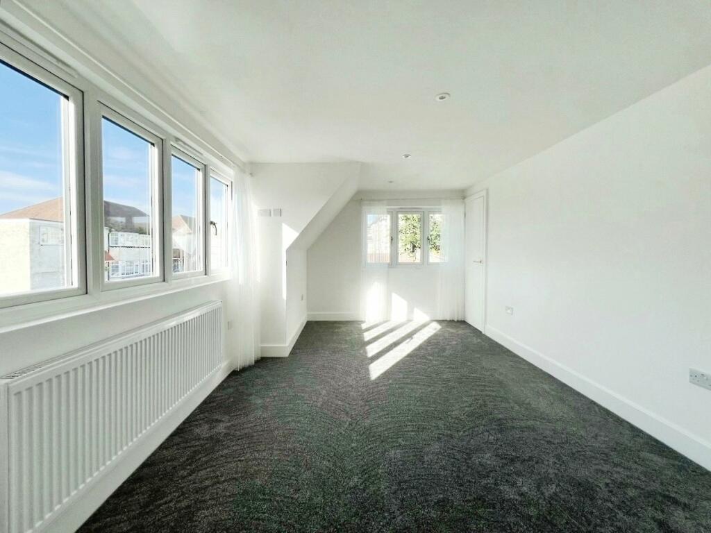 Additional property image - Manse Way, Swanley, Kent, BR8
