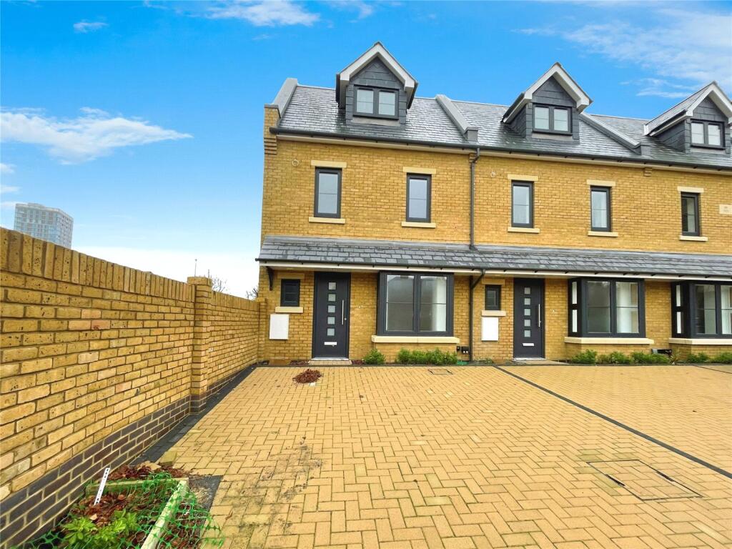 Main image of property: St. Johns Road, Watford, Hertfordshire, WD17