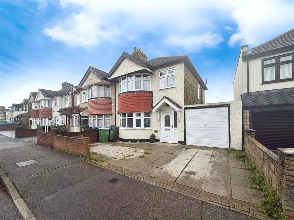 Main image of property: Gipsy Road, Welling, DA16