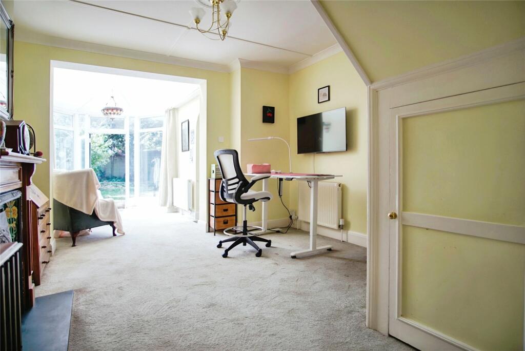 Additional property image - Carlton Road, Erith, DA8
