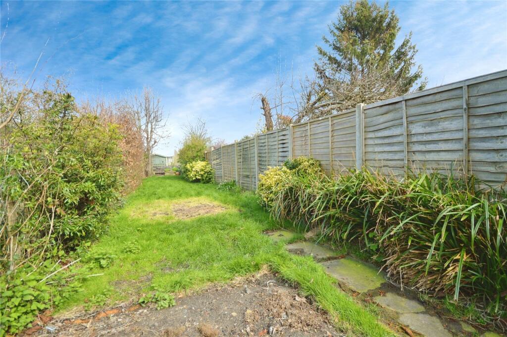 3 bedroom terraced house for sale in Eastwood Cottages, Conyer, Sittingbourne, Kent, ME9