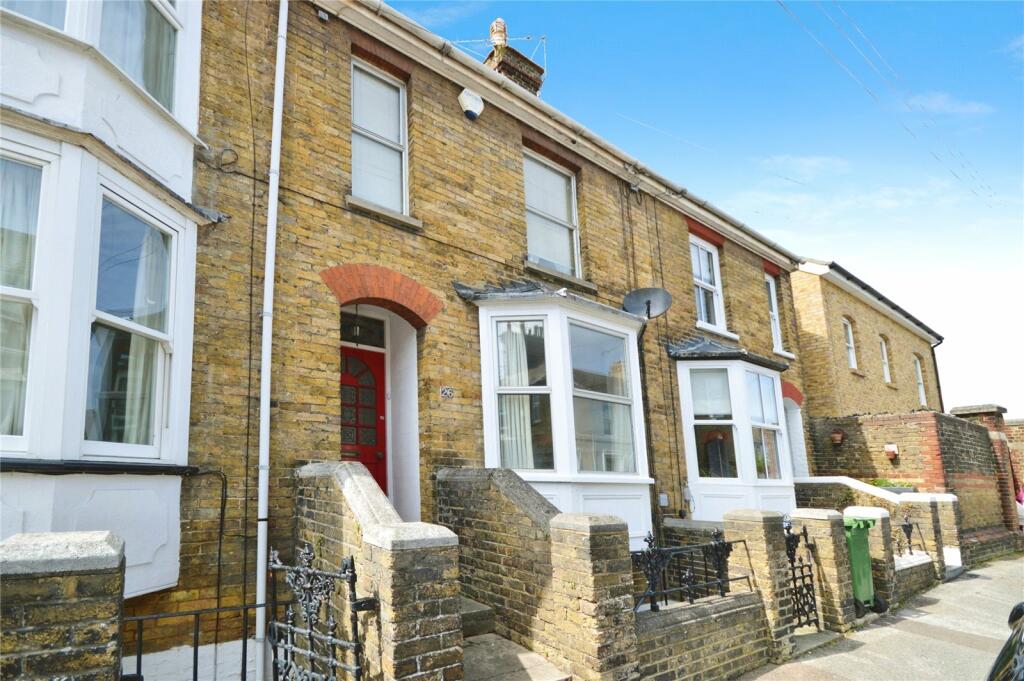 3 Bedroom Terraced House For Sale In Plantation Road Faversham Kent Me13