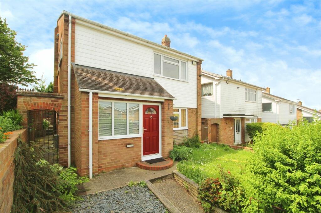 3 bedroom detached house for sale in Fairleas, Sittingbourne, Kent, ME10