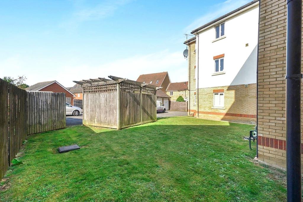 2 bedroom flat for sale in Furfield Chase, Boughton Monchelsea