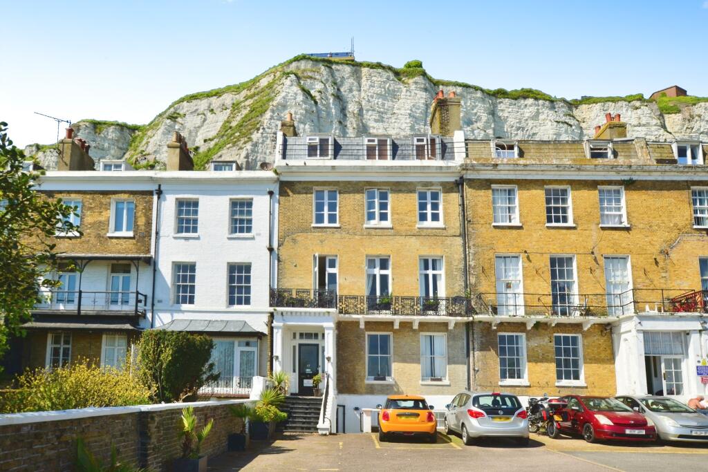 9 bedroom terraced house for sale in East Cliff, Dover, Kent, CT16