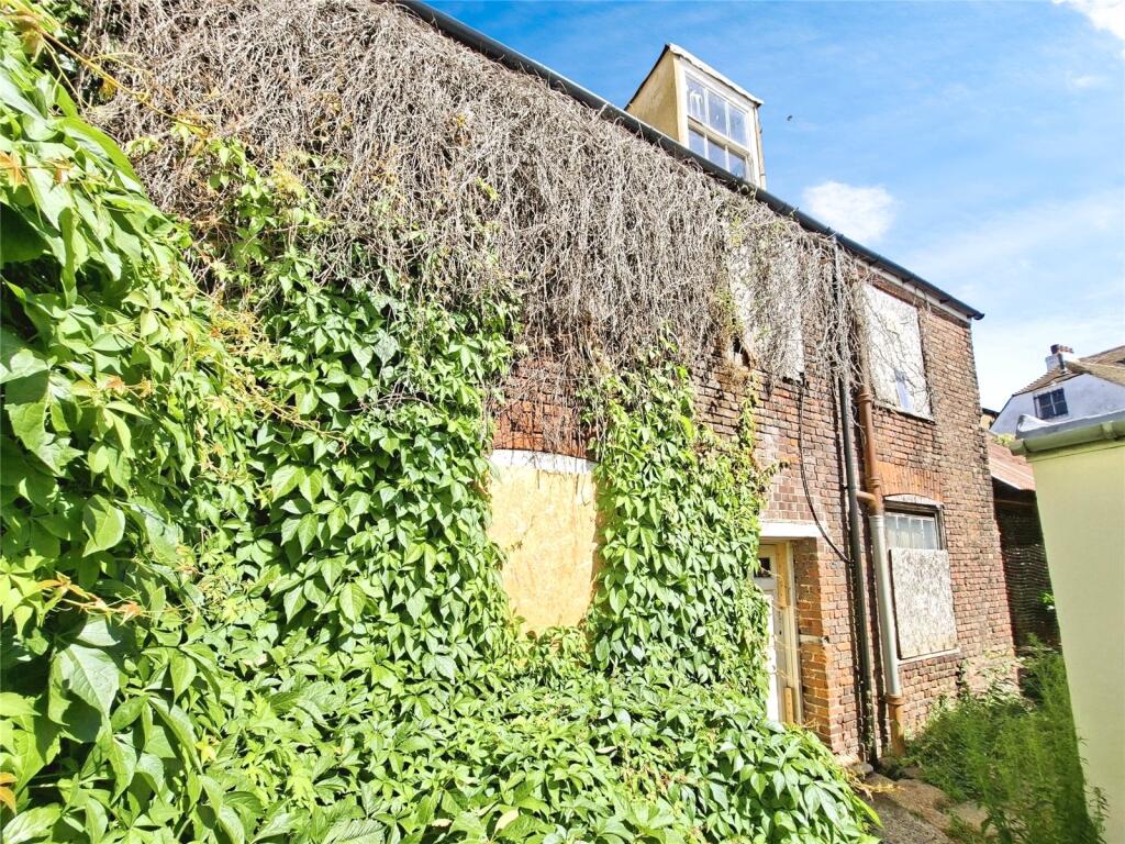 Main image of property: High Street, Deal, Kent, CT14