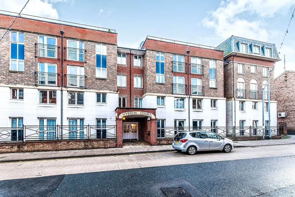 1 bedroom retirement property for sale in Queen Street, Ramsgate, Kent