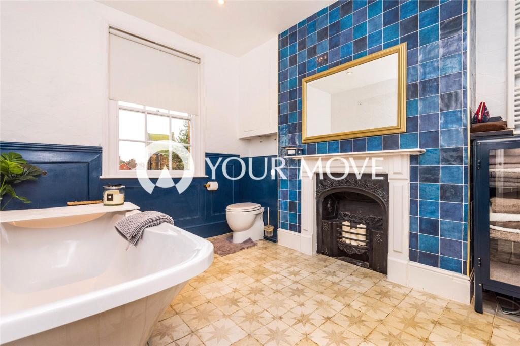 4 bedroom end of terrace house for sale in Abbots Hill, Ramsgate, Kent