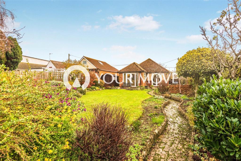 2 bedroom bungalow for sale in Sea View Road, Cliffsend, Ramsgate, Kent, CT12